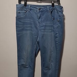 Soft surroundings sz 10 light wash blue jeans WJ132